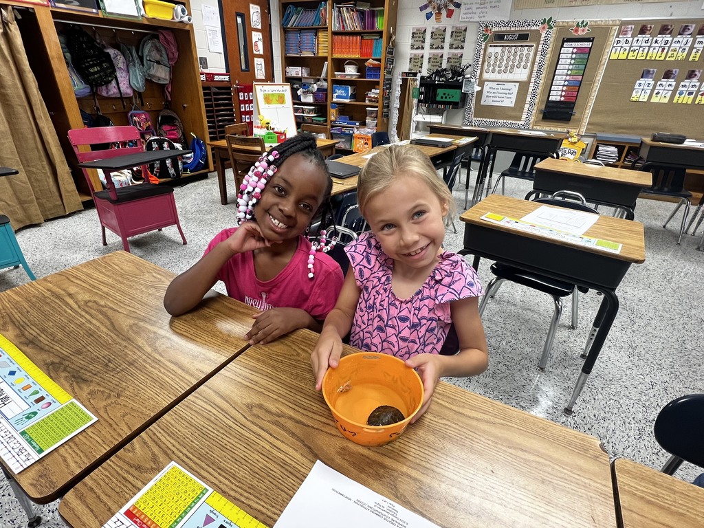 Students with Class Pet